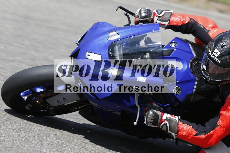 /10 20.04.2026  Pluess Moto Sport ADR/Freies Fahren/1